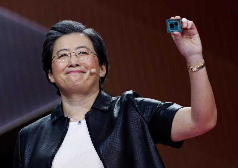 苏姿丰展示新一代 AMD 桌面芯片
